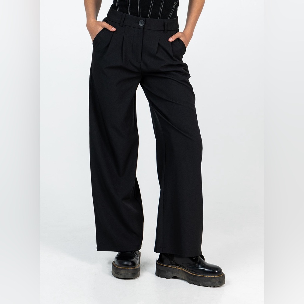 Princess Polly Black Pants Size 8